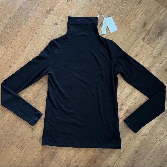 Vince Essential Long Sleeve Turtleneck - Picture 3 of 6